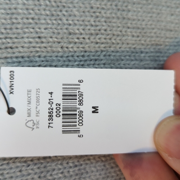 Banana Republic Grey Crew Neck Sweater - Picture 6 of 6